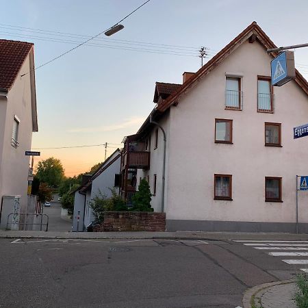 Fachwerkhaus In Ruhiger Altstadt By Rabe - Free Netflix & Eigene Terrasse Karlsruhe Exterior foto